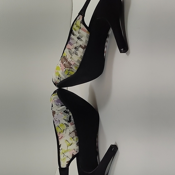 Michaelangelo shoes floral peep toes sling back shoes Size: 8M - Picture 5 of 5